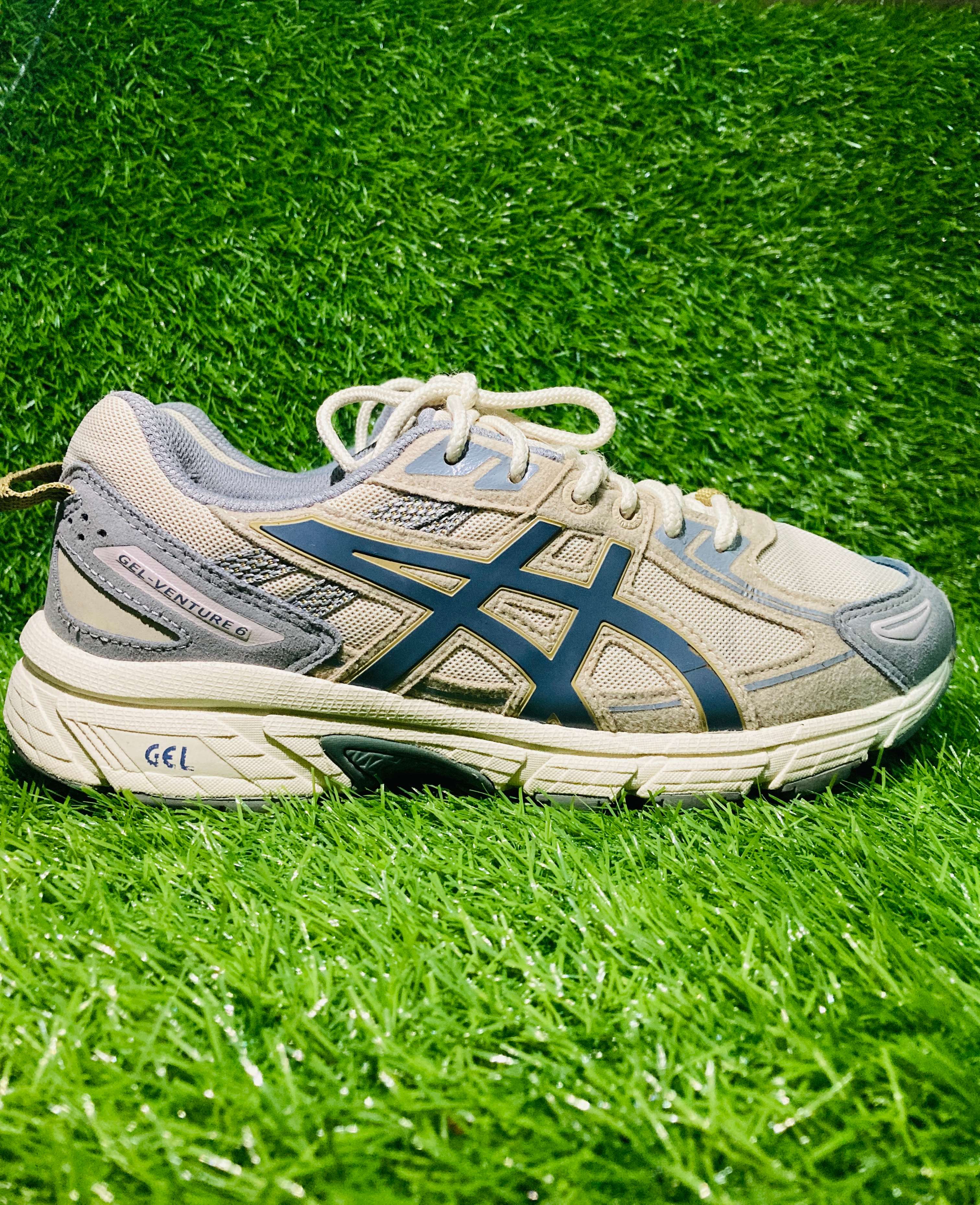 ASICS GEL-Venture 6 "Beige / Navy Slate" Trail Sneakers — view 1