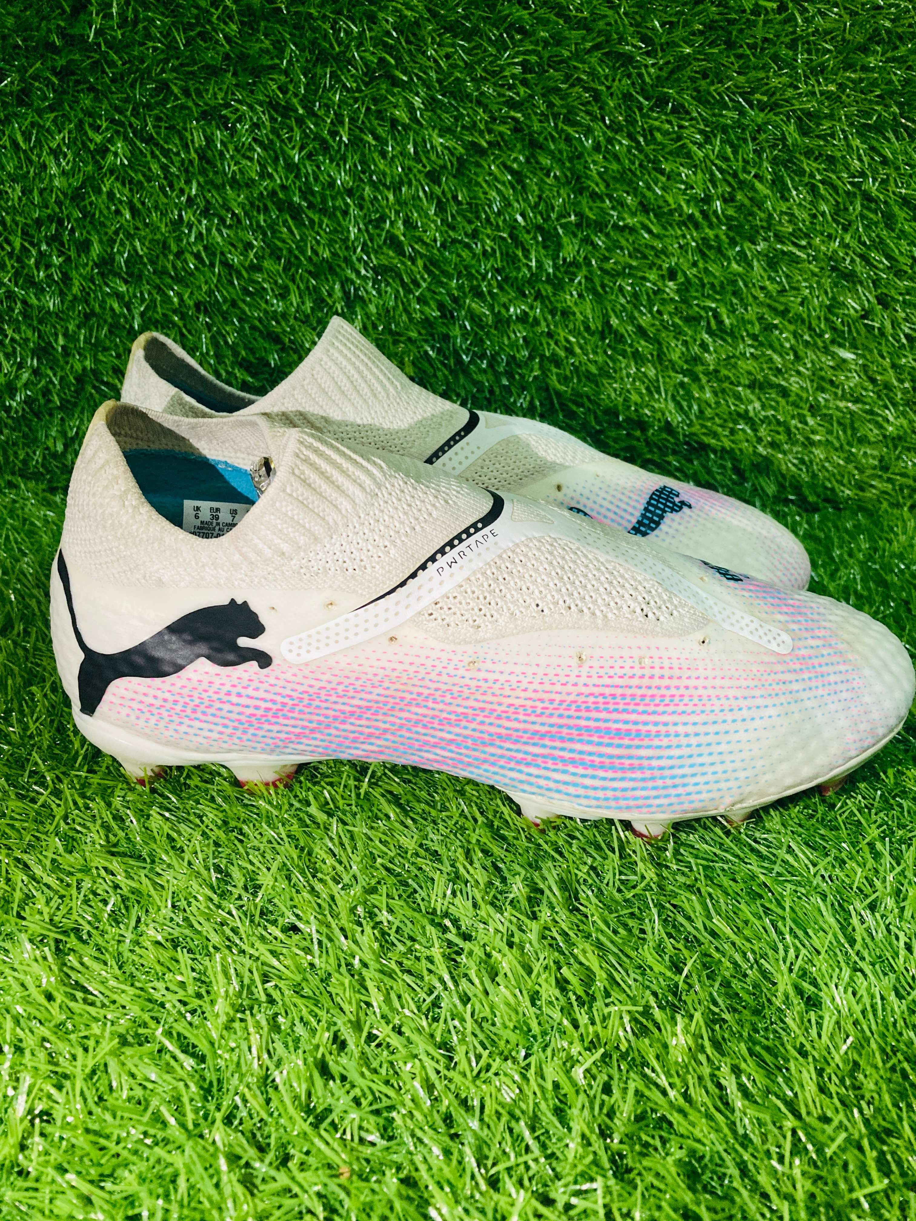 Puma Future Ultimate FG/AG Laceless Football Boots (White/Pink/Blue) — view 1