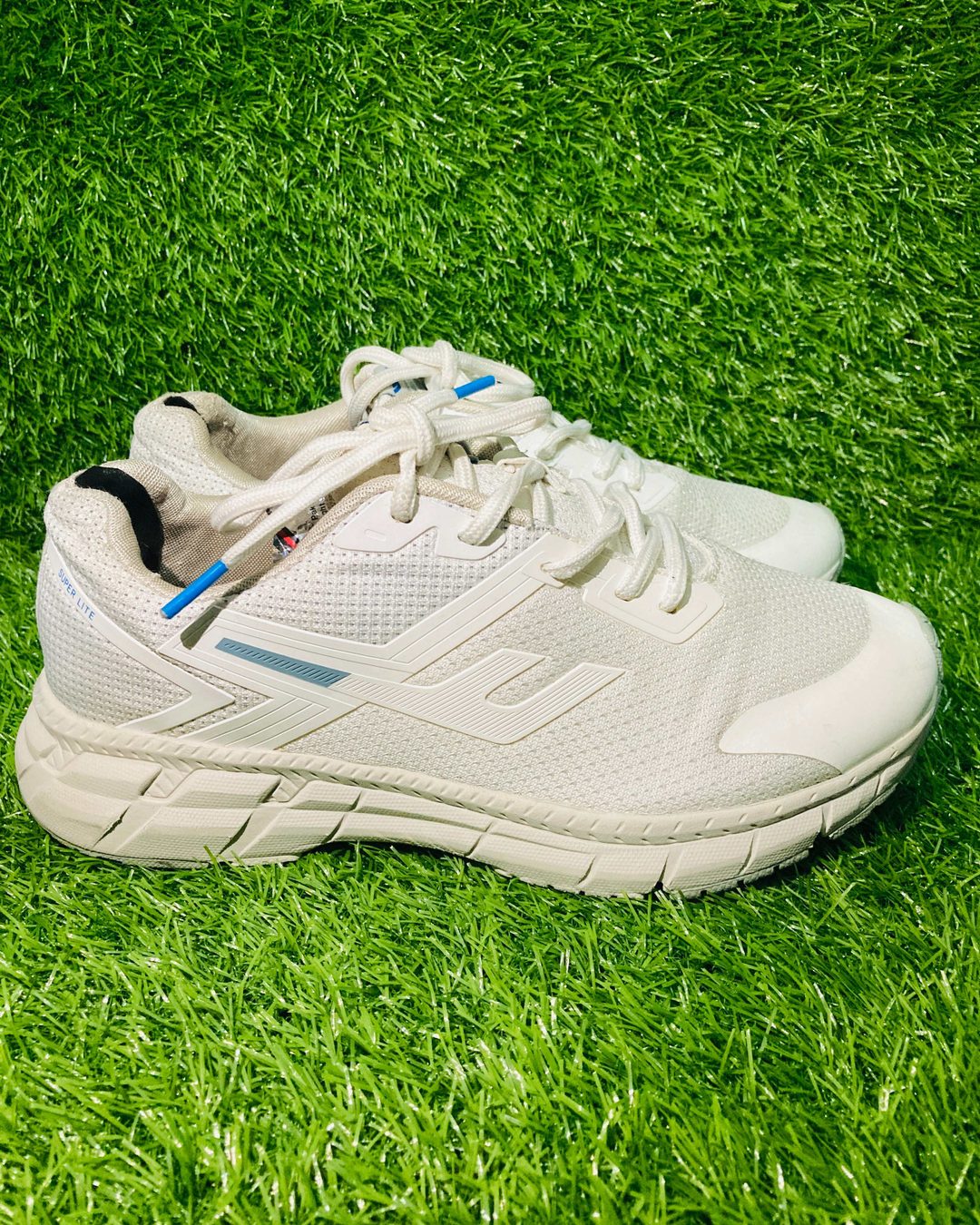 Prospecs Super Lite 216 Athletic Running Shoes (Off-White/Blue) — view 1